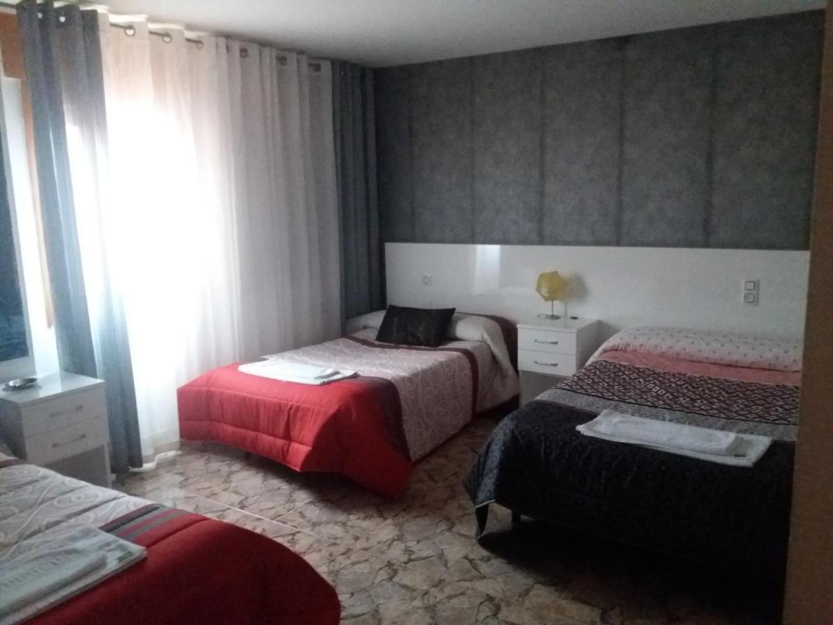Hostal Texas 2 Fuentes de Ebro Exterior foto